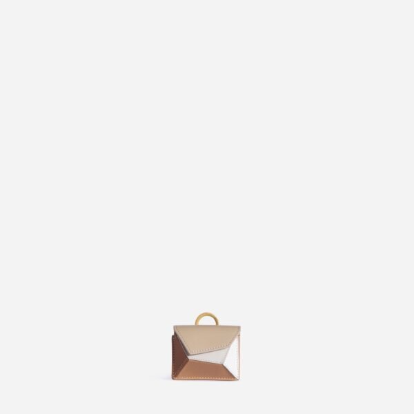 Naomi AirPods Case - Image 6